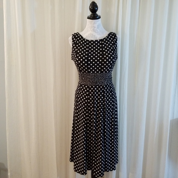 Perceptions Dresses & Skirts - Perceptions sleeveless dress